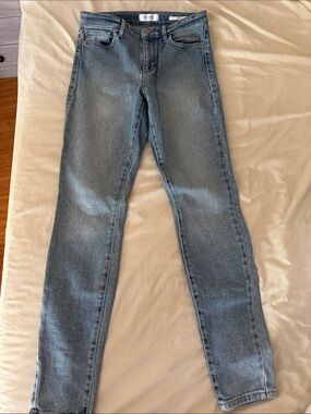 Guess JLO 2018 campaign high waisted skinny 1981 jeans size 28